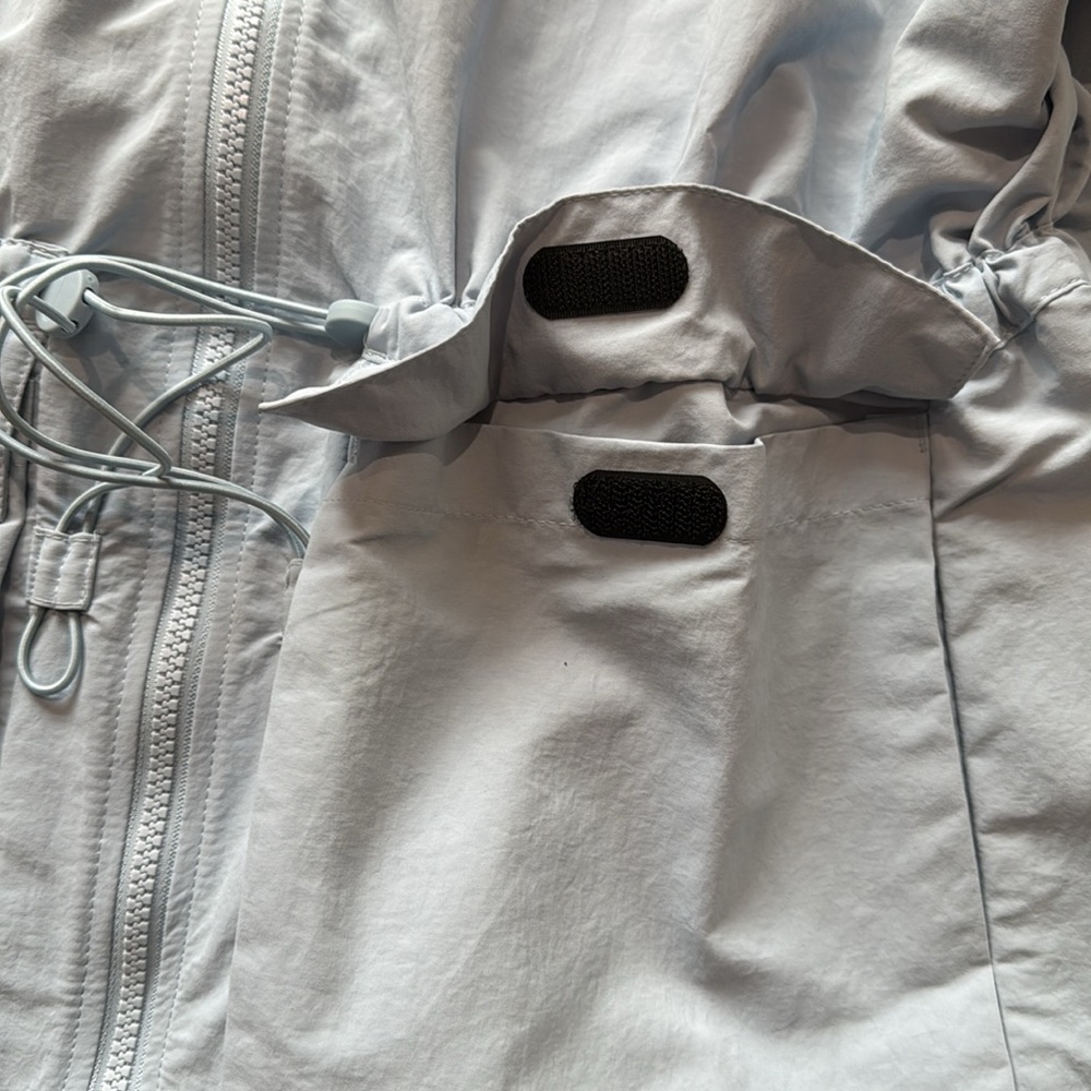 Nike essentials jacket - Picture 7 of 9